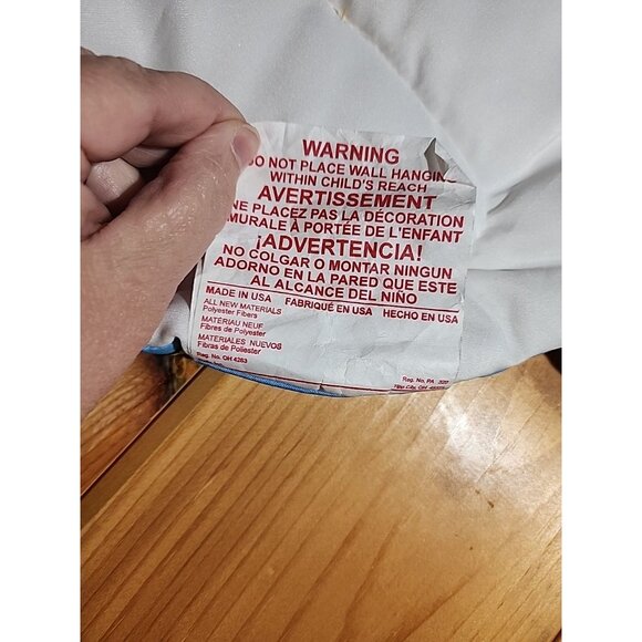 Winnie The Pooh with Balloon Soft Wall Hanging Decor Padded Cotton USA l990's - Picture 7 of 7